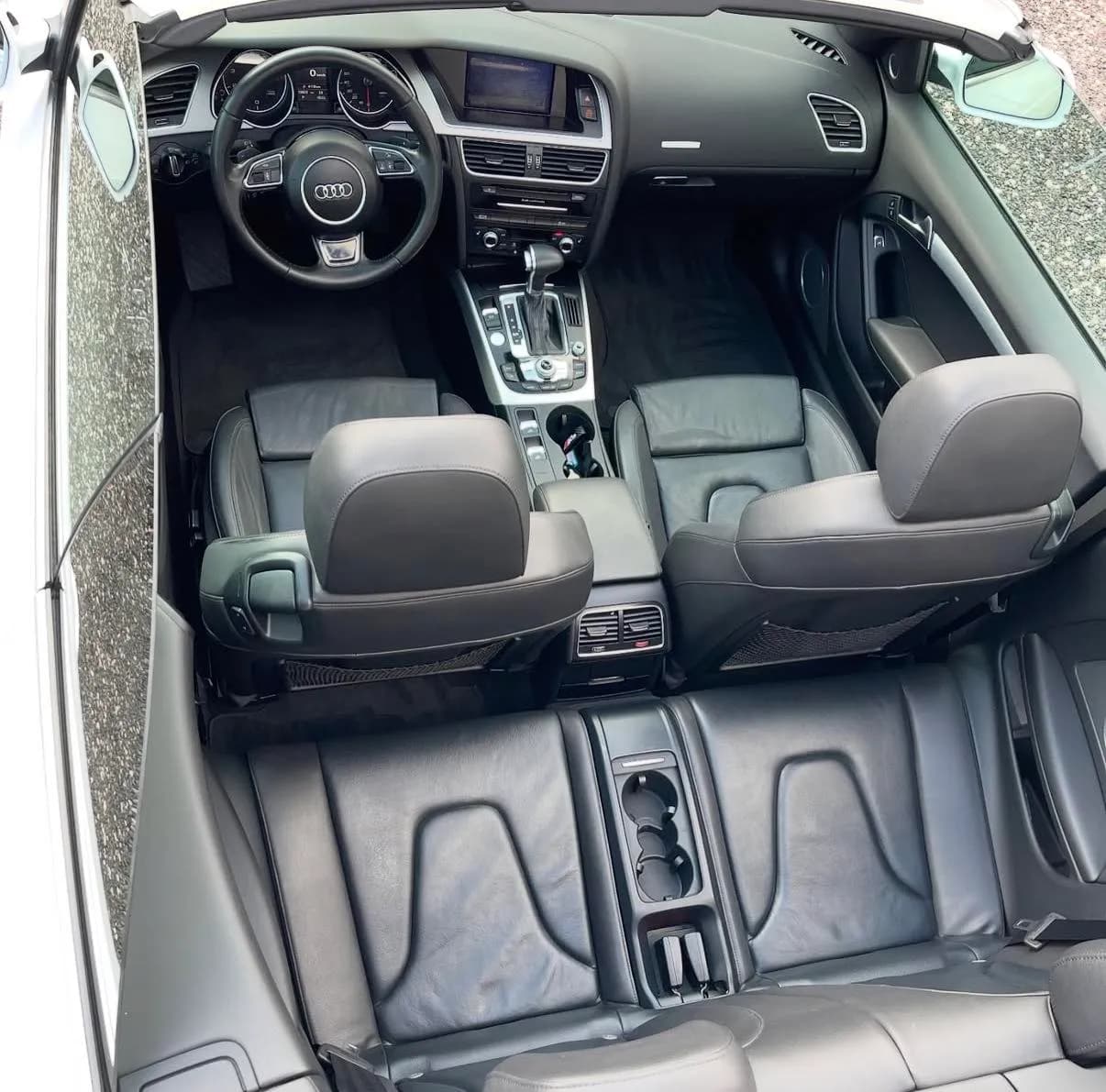 Cheminis salono valymas